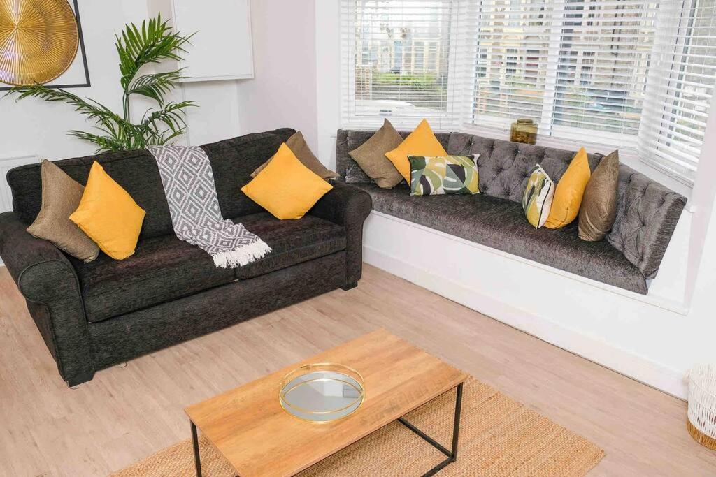 Garden Of Eden 1 Bedroom Flat In Fishponds *